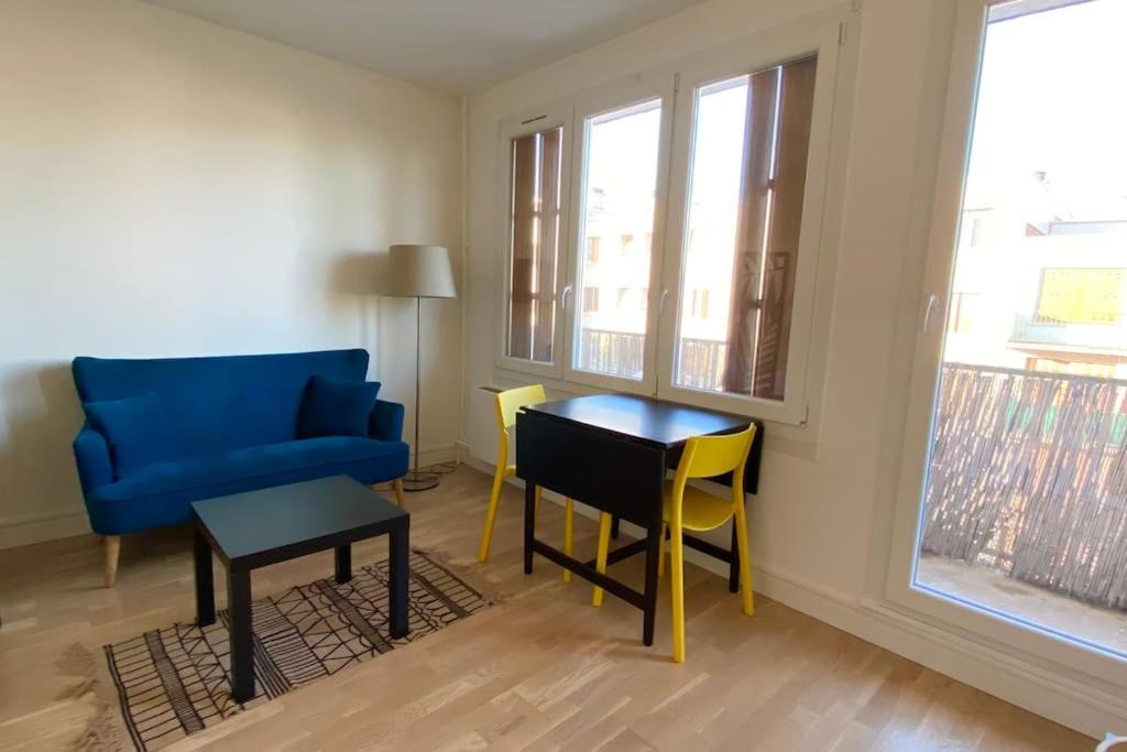 Beau Studio Cosy Et Calme - Face A La Gare De Rosny-Sous-Bois - 20Mn De Paris Et Disneyland Eksteriør bilde