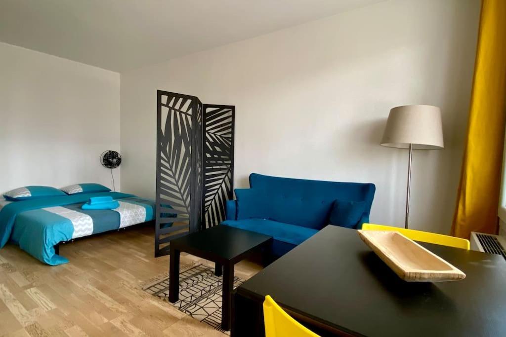 Beau Studio Cosy Et Calme - Face A La Gare De Rosny-Sous-Bois - 20Mn De Paris Et Disneyland Eksteriør bilde