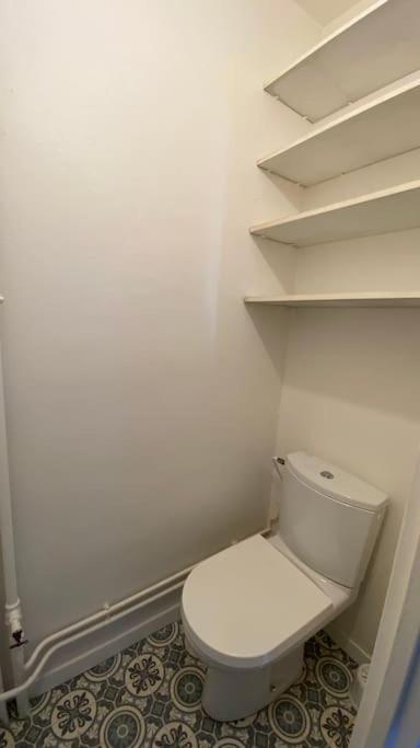 Beau Studio Cosy Et Calme - Face A La Gare De Rosny-Sous-Bois - 20Mn De Paris Et Disneyland Eksteriør bilde